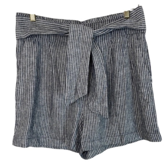Dynamite Pinstripe Linen Blend High Waist Shorts Tie-Front Grey White Elastic L - Picture 2 of 11